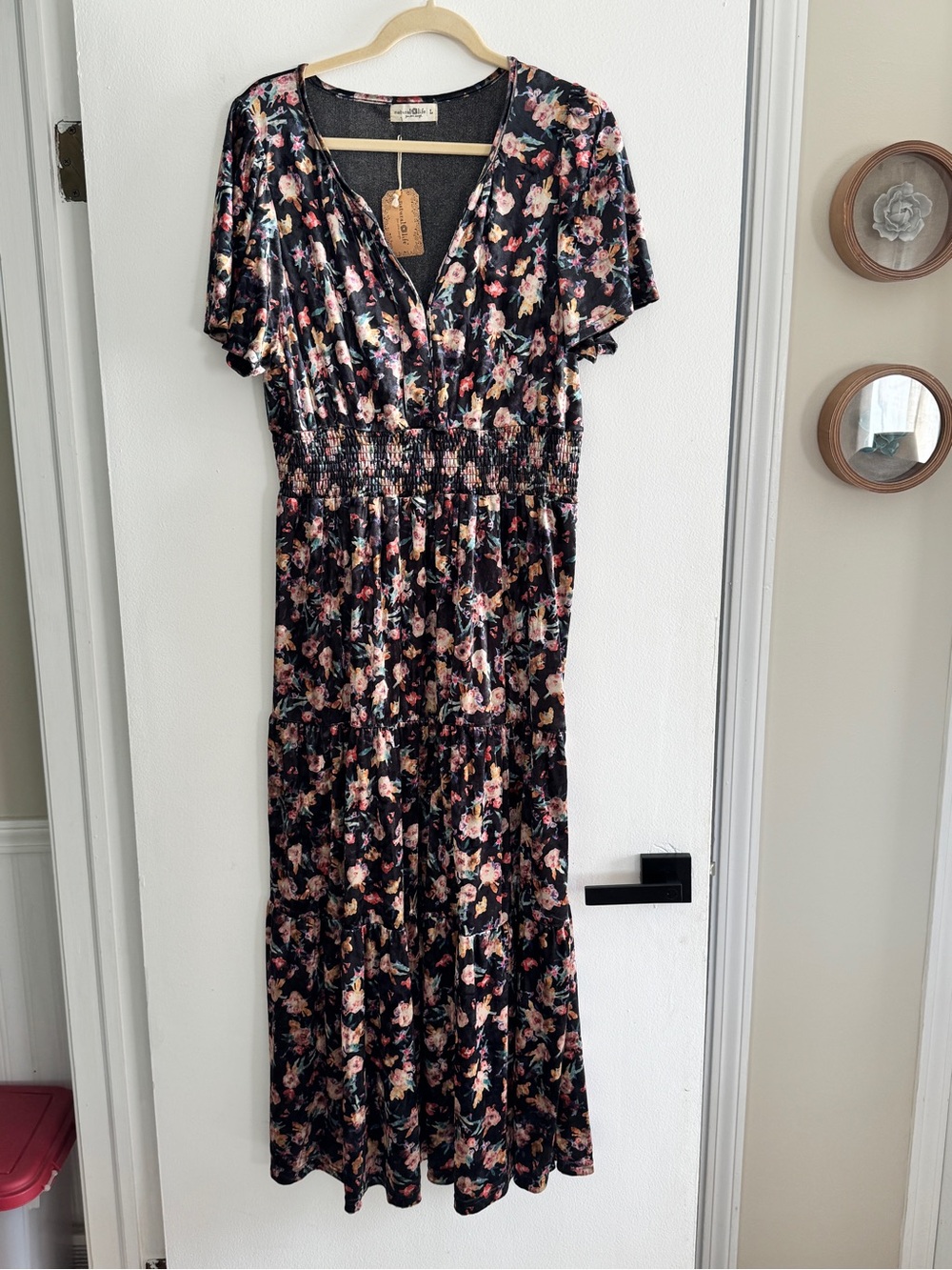 NATURAL LIFE Bella Velvet Floral Maxi Dress
